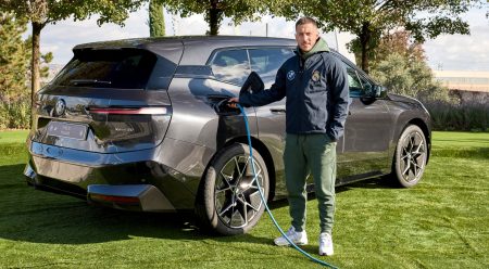 Hazard // BMW iX
