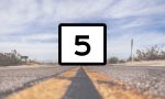 La señal del cinco que está sembrando dudas en internet: ¿te la puedes encontrar en las carreteras españolas?